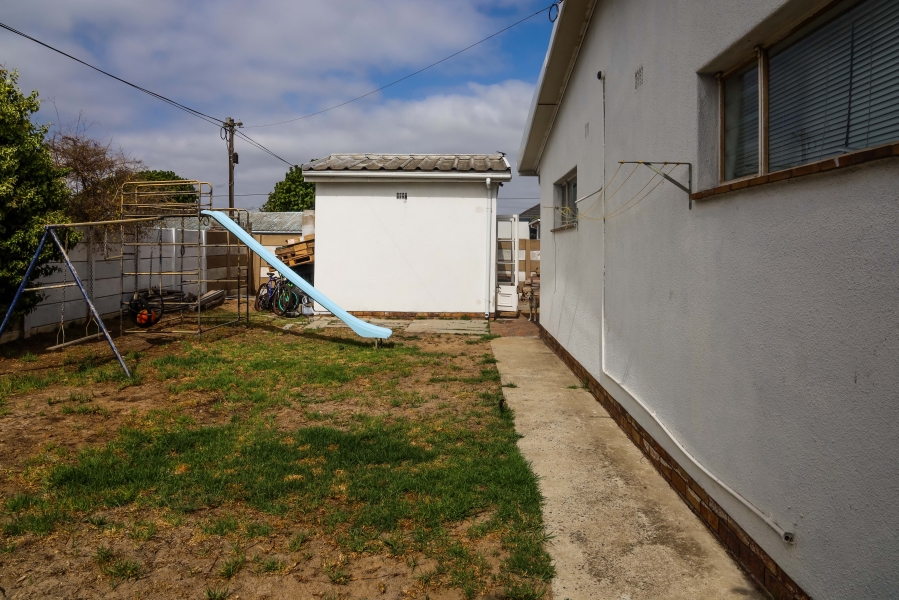 4 Bedroom Property for Sale in Rustdal Western Cape